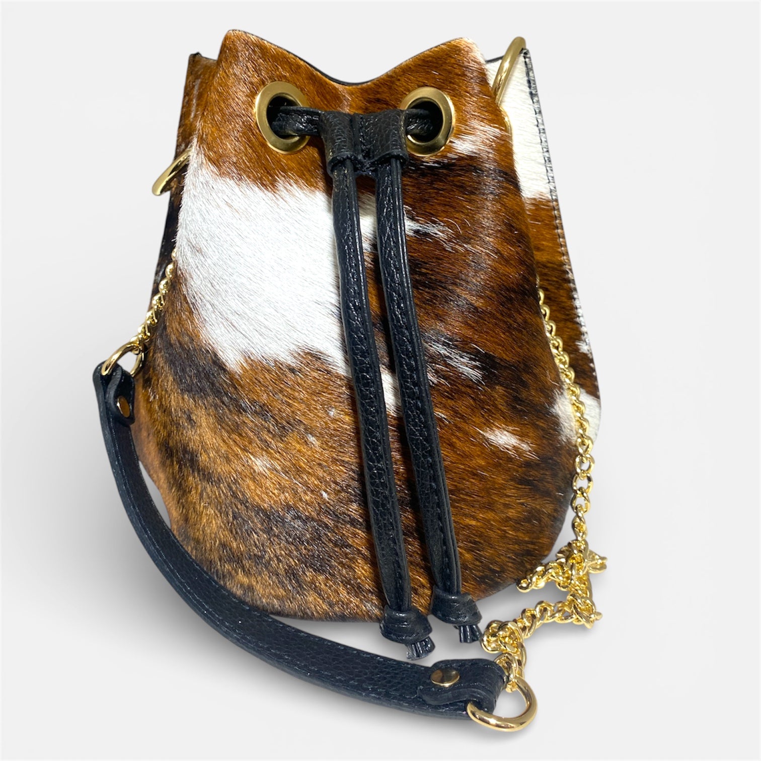 Cowhide Bucket Purse | SwansNature