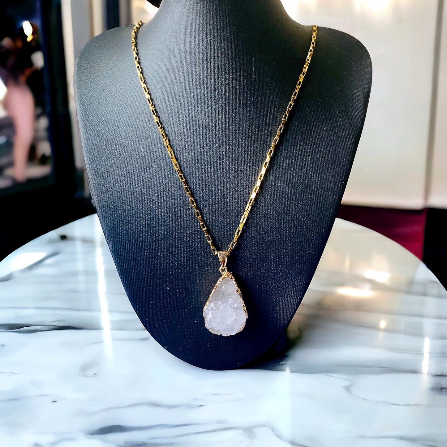 Drizzy Quartz Queen Necklace