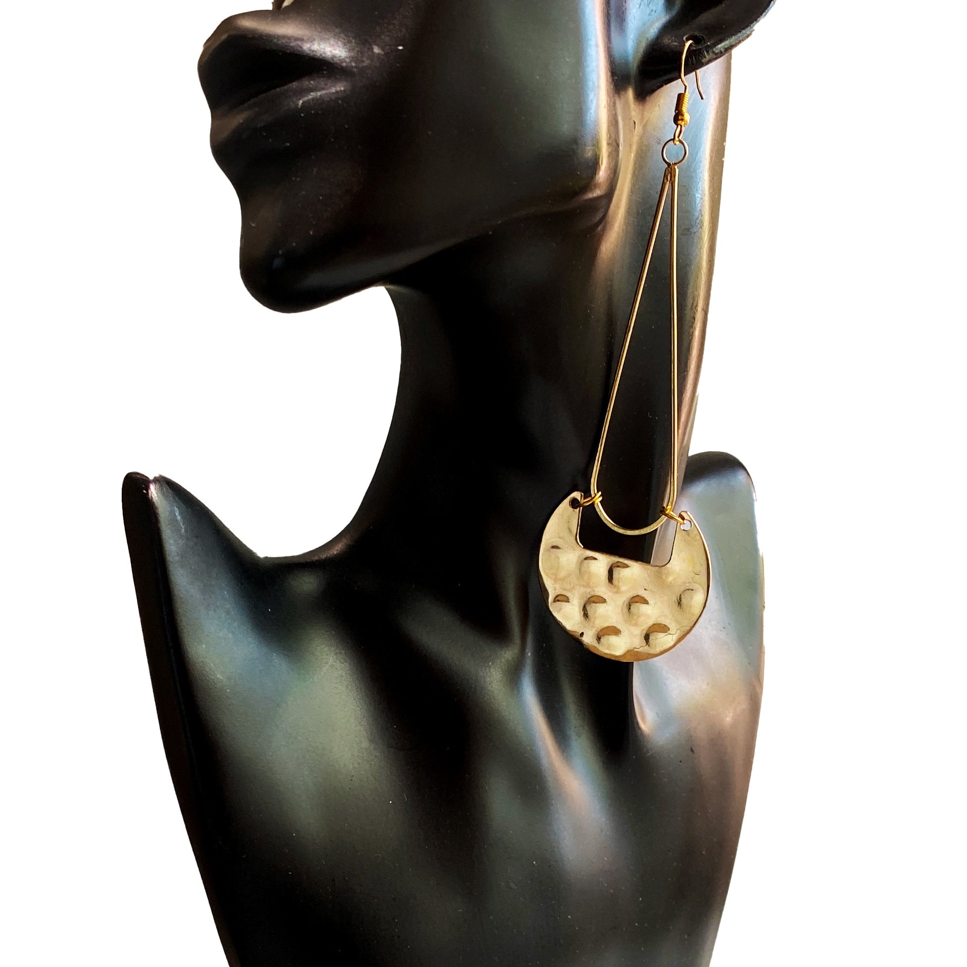 Timeless Queen Earrings | SwansNature