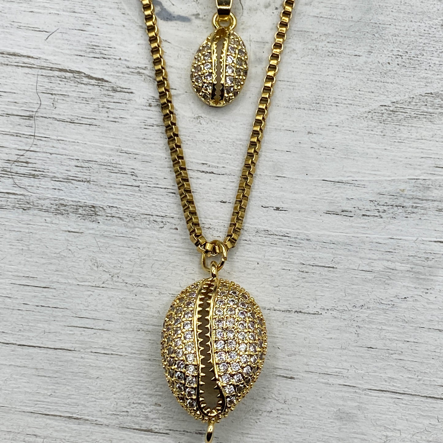 Cowrie Queen Necklace | SwansNature