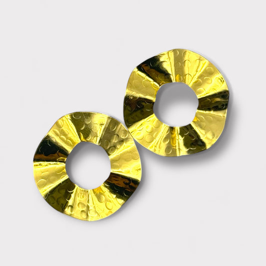 Golden Spinner Studs | SwansNature