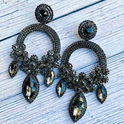 Chandelier Queen Earrings