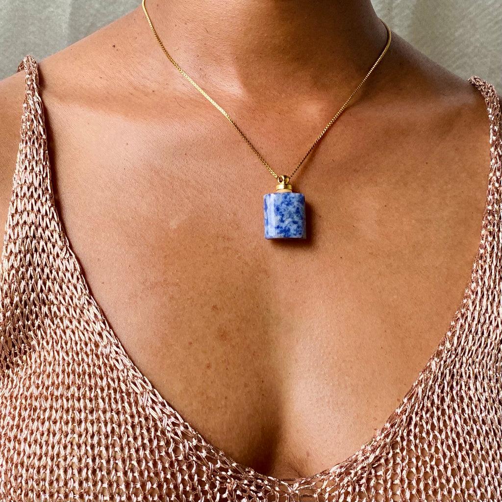 Aroma Gem Necklace - Kyanite