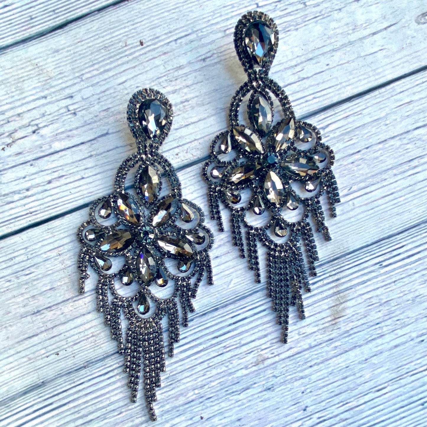 Chandelier Queen Earrings