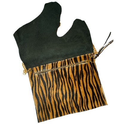 Kingdom Clutch - Dip Black Zebra