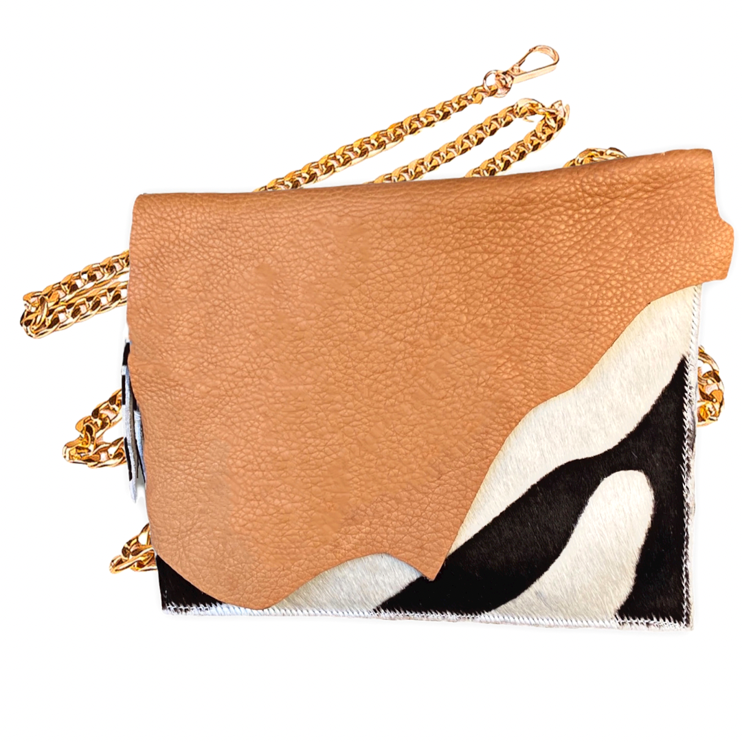 Kingdom Clutch - Chic