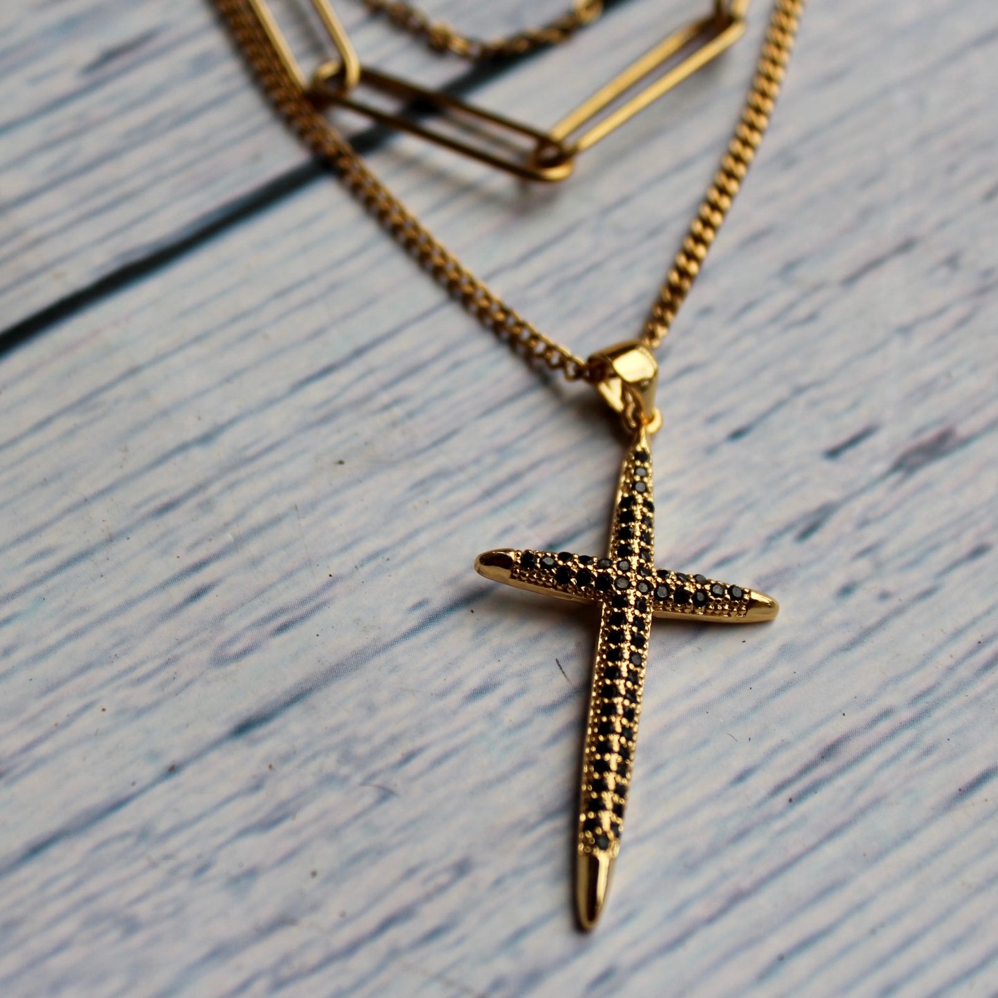 Onyx Cross Layered Chain Set | SwansNature