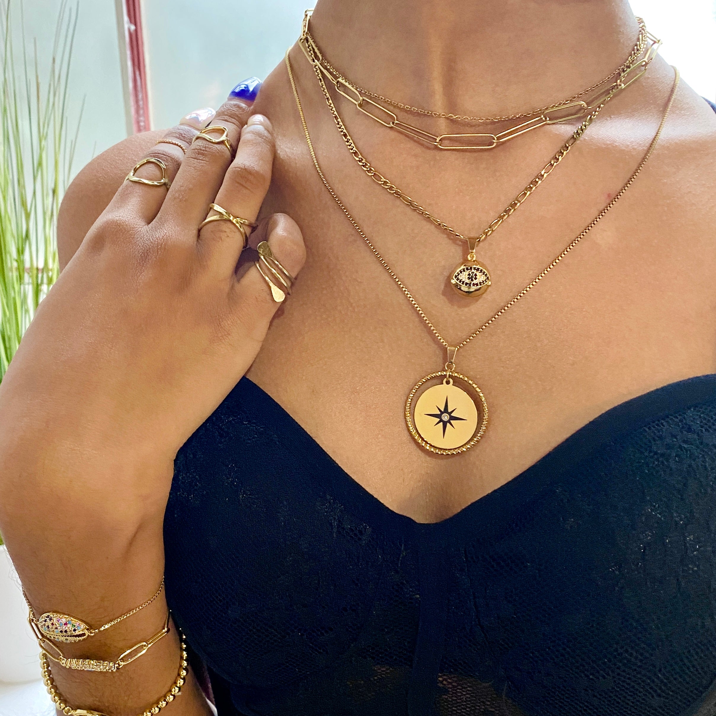 Rising Queen Necklace | SwansNature