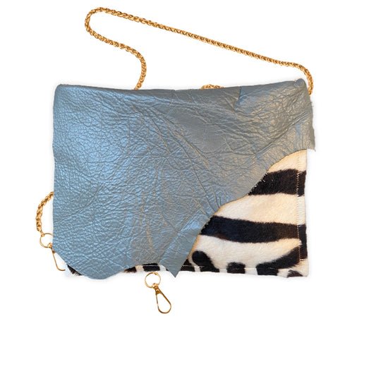 Kingdom Clutch - Chic Gray