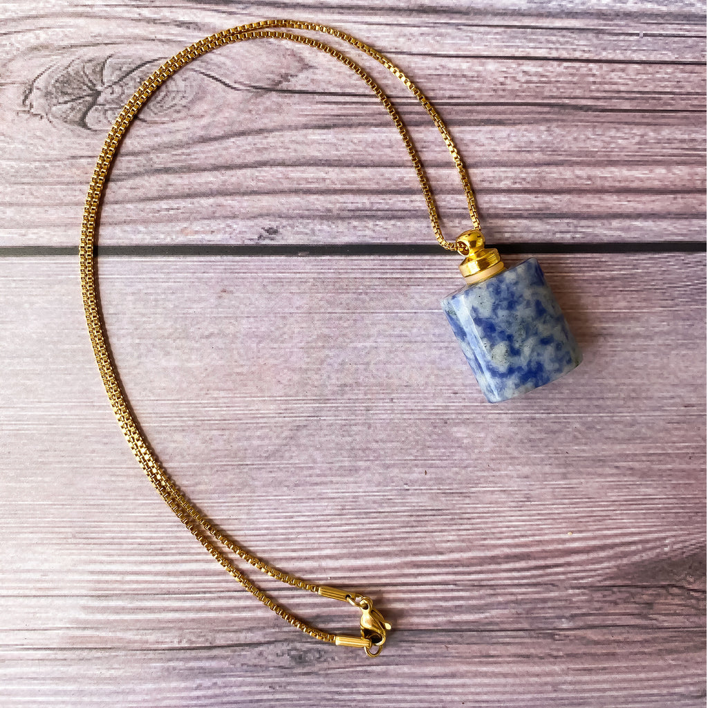 Aroma Gem Necklace - Kyanite
