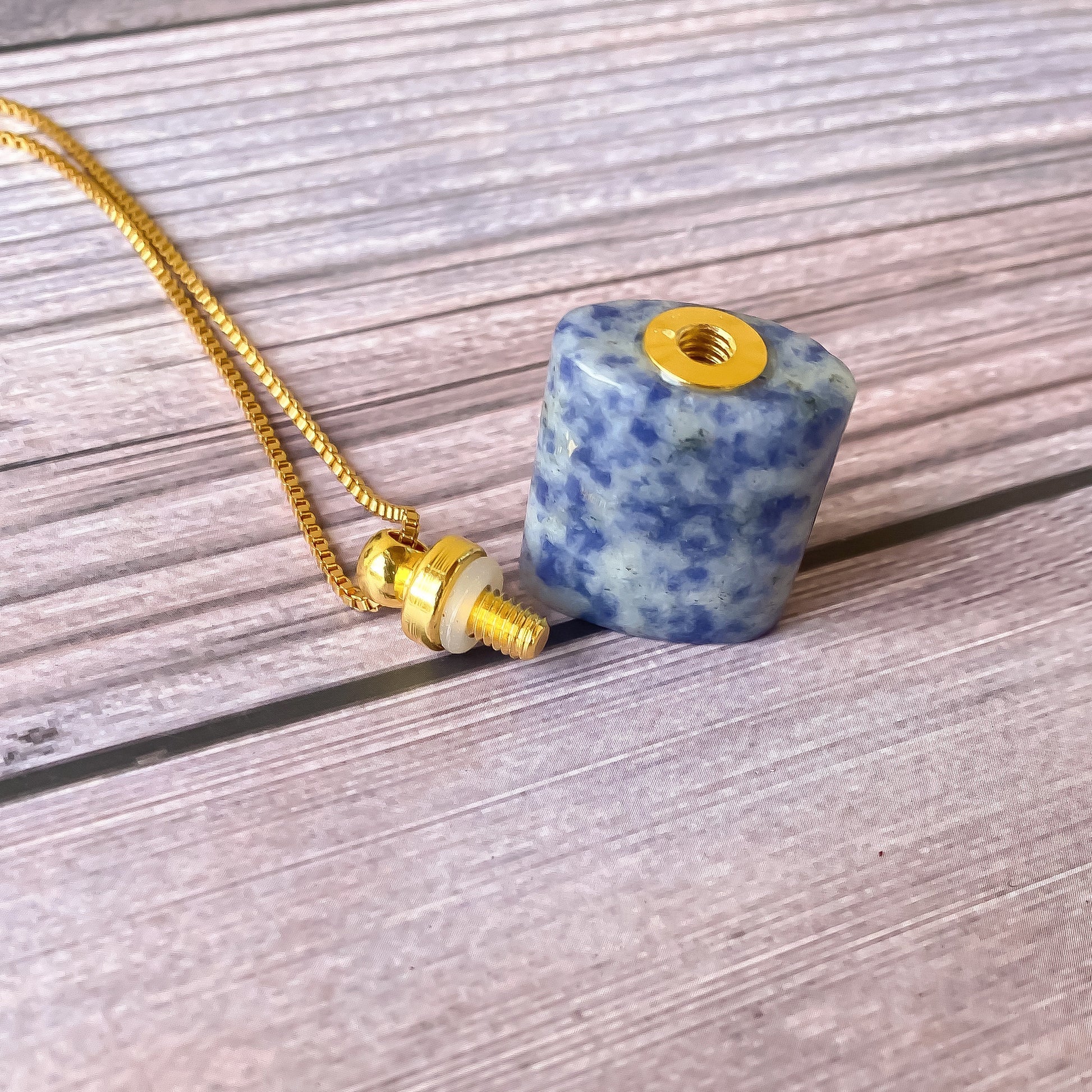 Aroma Gem Necklace - Kyanite